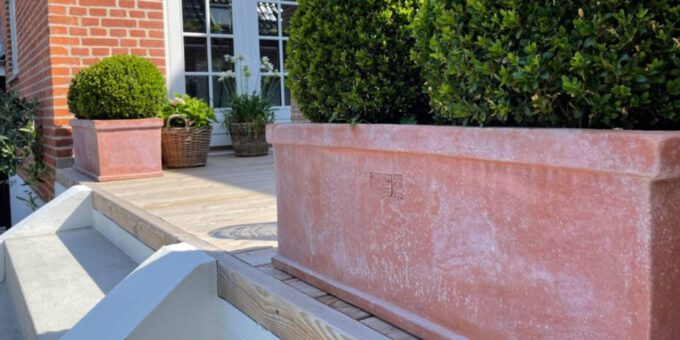 Unikke håndlavede firkantede krukker i italiensk Terracotta